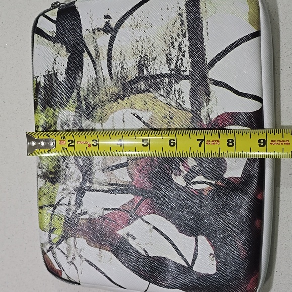 Neiman Marcus Artistic Black and Yellow Cosmetic Case - Picture 7 of 9